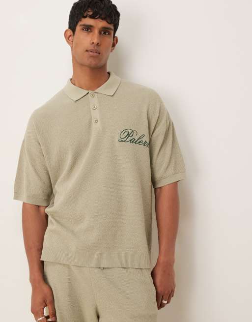 ASOS DESIGN - Polo vestibilità comoda in maglia color verde salvia con ricamo 
