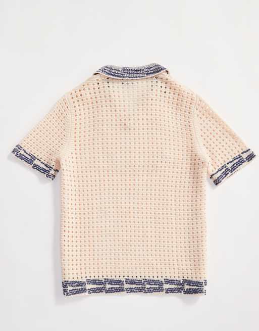 ASOS DESIGN – Polohemd aus Häkelstrick in Ecru mit eingekerbtem Ausschnitt und farblich abgesetzten Rändern, 3 von 4
