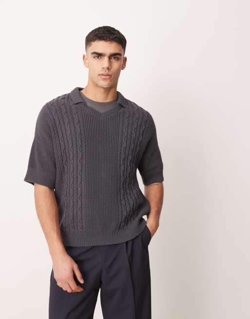 ASOS DESIGN – Polohemd in Grau mit Zopfstrick mit eingekerbtem Ausschnitt und lockerem, kastigem Schnitt