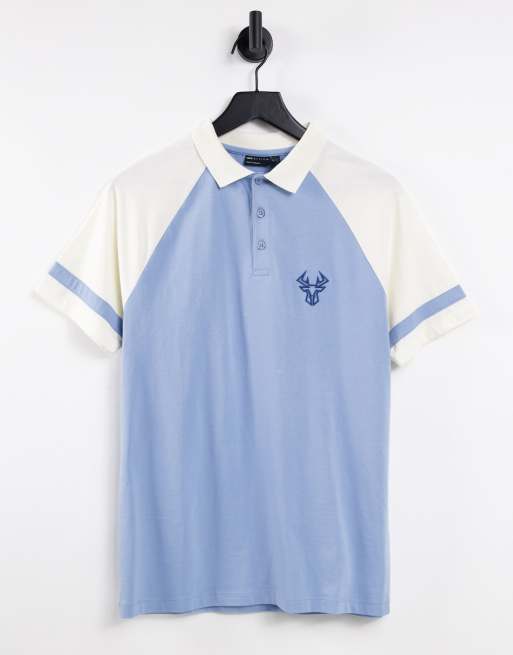 ASOS DESIGN - Poloshirt met raglanmouwen in blauw met hertprint