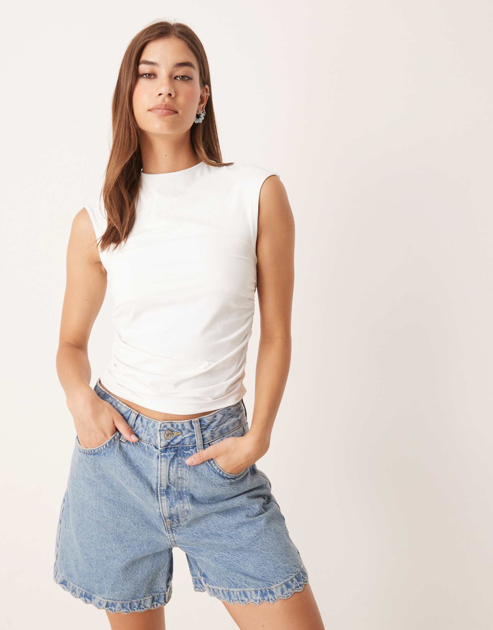  Майка-борцовка из полиамида ASOS DESIGN цвета слоновой кости