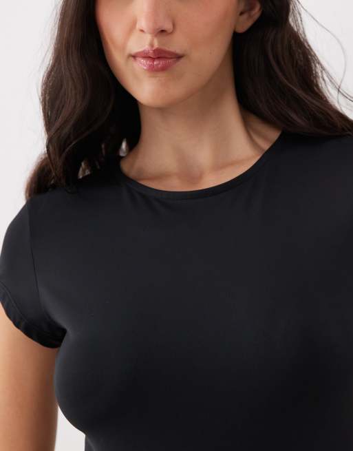 ASOS DESIGN polyamide slinky short sleeve bodysuit in black, 3 of 4