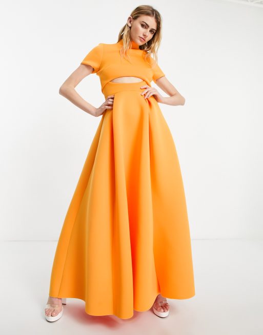 ASOS DESIGN – Pomarańczowa sukienka maxi o fasonie z odkrytymi plecami na bal maturalny z krótkimi rękawami