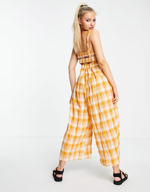 ASOS DESIGN – Pomarańczowy kombinezon w kratę z marszczeniami i elastycznymi paskami na plecach