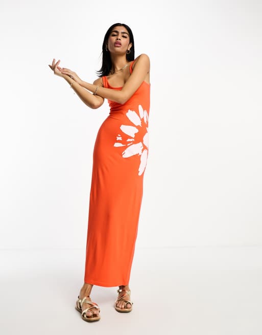 ASOS DESIGN – Pomidorowoczerwona sukienka maxi z dekoltem w łódkę w kwiatowy wzór
