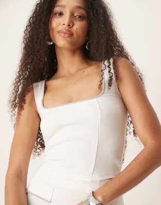 ASOS DESIGN - Ponté-Trägertop in Weiß mit Strassrand, Kombiteil