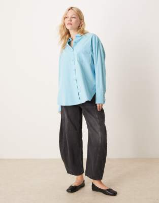 ASOS DESIGN - Popeline-Hemdbluse in Blau mit Oversize-Schnitt und breiten Manschetten