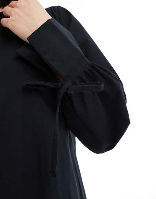ASOS DESIGN – Popeline-Minikleid in Schwarz mit Rüschenkragen, 4 von 4