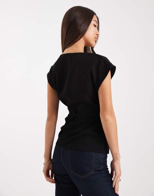 ASOS DESIGN – Popelinowy top bez rękawów z wiązaniem w talii, 2 z 4