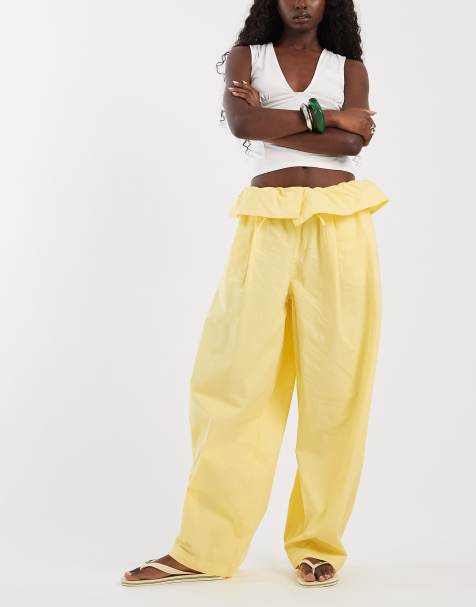 ASOS DESIGN poplin broek met omslag en plooien, wijde pijp, in buttermilk - view 1