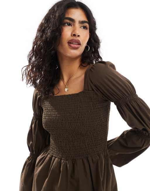 ASOS DESIGN - Poplin mini jurk met gesmokt lijfje in chocoladebruin, 3 van 4