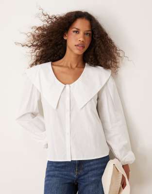 poplin oversized collar blouse in white