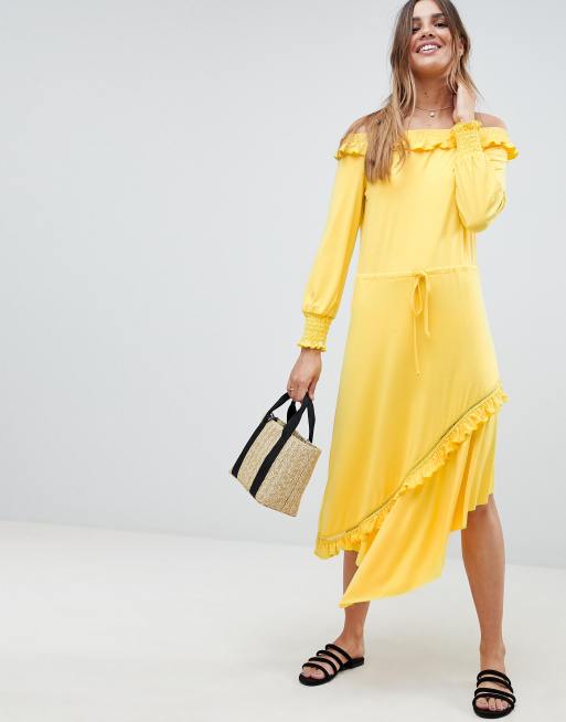 ASOS DESIGN – Popołudniowa sukienka o długości midi z marszczonym mankietem i odkrytymi ramionami