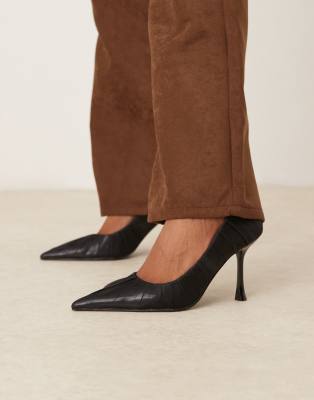  Poppet ruched high court shoe  mesh