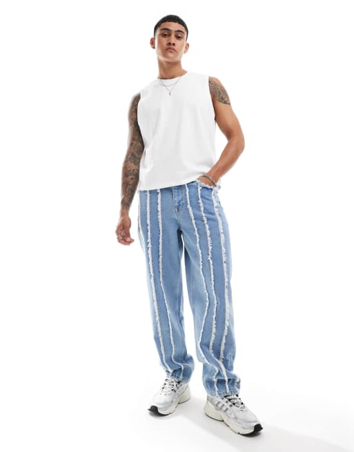 ASOS DESIGN - Posede jeans med frynsede detaljer i lyseblå vask