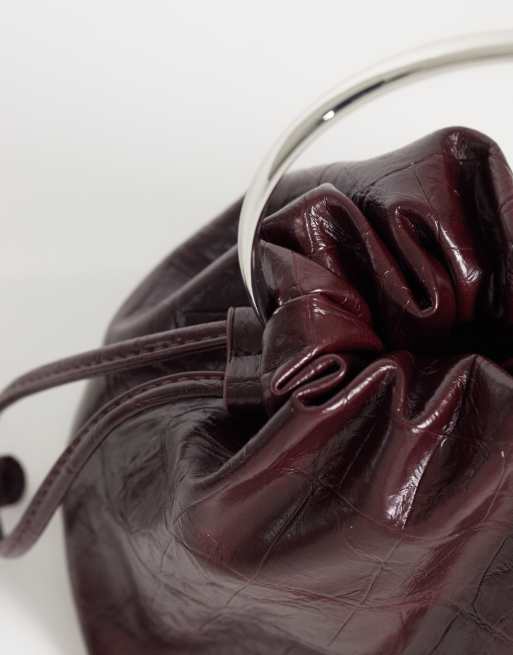 ASOS DESIGN pouch grab with metal handle in burgundy croc, 3 of 4