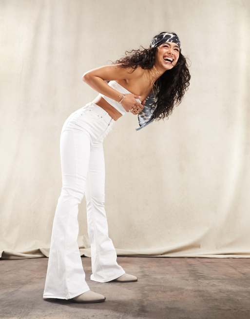 https://images.asos-media.com/products/asos-design-power-stretch-flare-jeans-in-white/204079046-1-white?$n_640w$&wid=513&fit=constrain