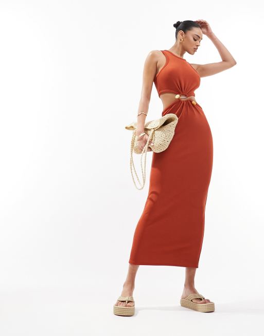 ASOS DESIGN – Prążkowana sukienka midi w rdzawym kolorze z wycięciem i ozdobnymi kamieniami 