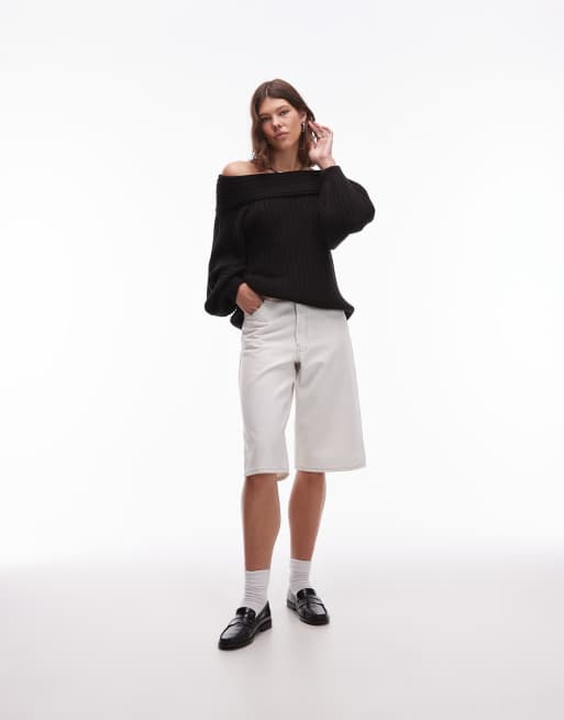 ASOS DESIGN – Prążkowany dzianinowy sweter oversize z odsłoniętymi ramionami i balonowymi rękawami w czarnym kolorze