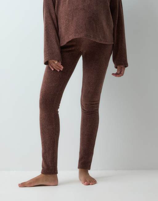 ASOS DESIGN Premamá legging ligero de forro polar mix & match en chocolate, 2 de 5