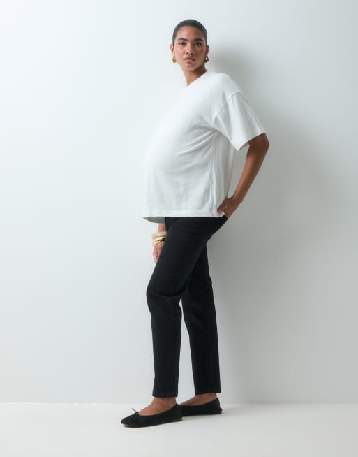 ASOS DESIGN Premamá vaqueros mom slim fit en negro, 2 de 5