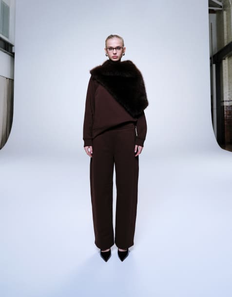 ASOS DESIGN premium 500gsm seamed barrel leg jogger in chocolate - view 1