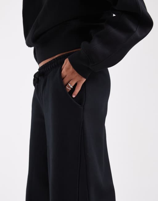 ASOS DESIGN premium 500gsm seamed wide leg jogger in black, 2 of 5