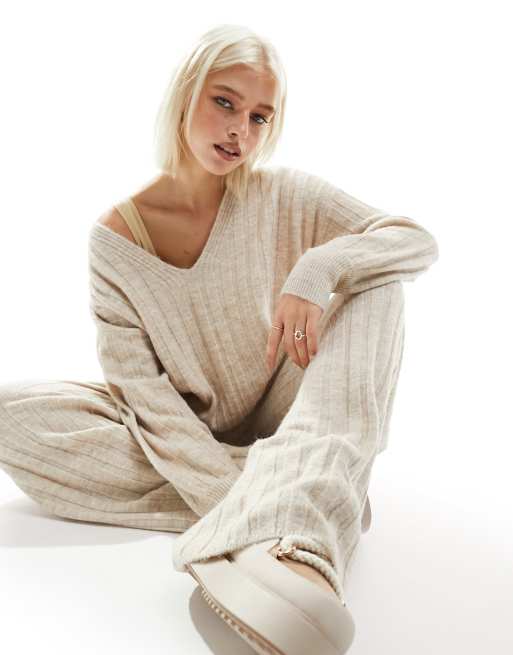ASOS DESIGN - Premium - Beige loungesæt med strikket trøje og bukser, 2 af 4