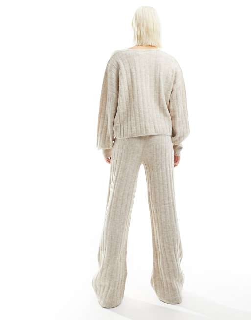 ASOS DESIGN - Premium - Beige loungesæt med strikket trøje og bukser, 4 af 4
