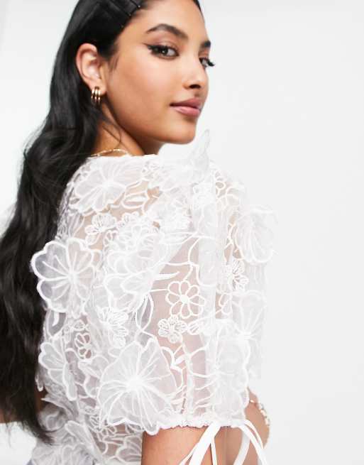  ASOS DESIGN Premium – Biała bluzka z organzy z kwiatowym wzorem 3D, 3 z 4
