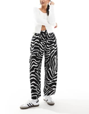 premium casual pull on pants with pleat detail in zebra print-Multi