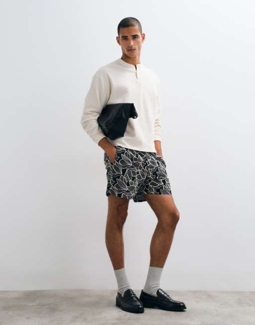 ASOS DESIGN Premium Co-ord-Shorts mit All-over-Blumenstickerei in Schwarz, 2 von 5