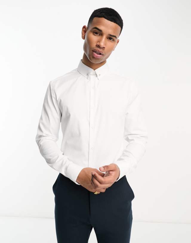 ASOS DESIGN Premium easy iron slim sateen shirt with collar bar in white