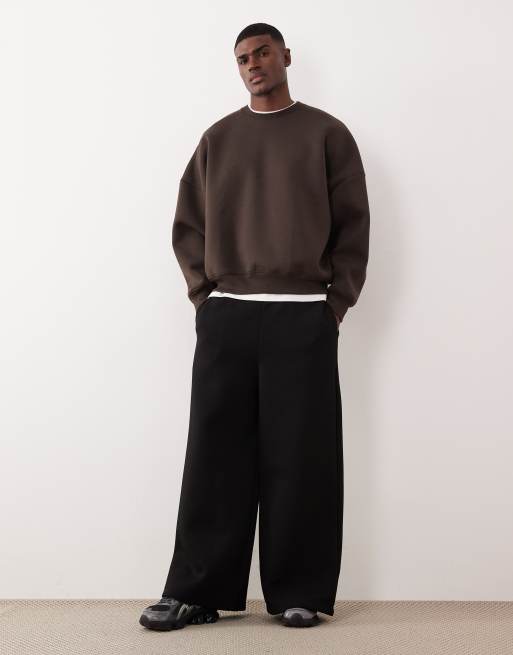 ASOS DESIGN - Premium extreem oversized sweatshirt van zware stof in scuba-stijl in bruin, 2 van 5