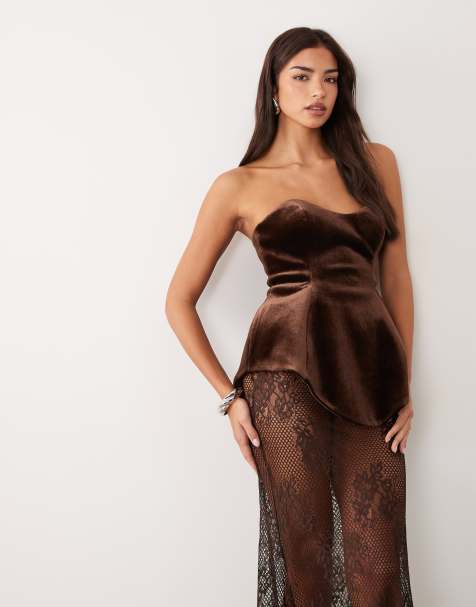 ASOS DESIGN Premium figurbetontes Kleid mit Maxirock aus Spitze in Braun - view 1