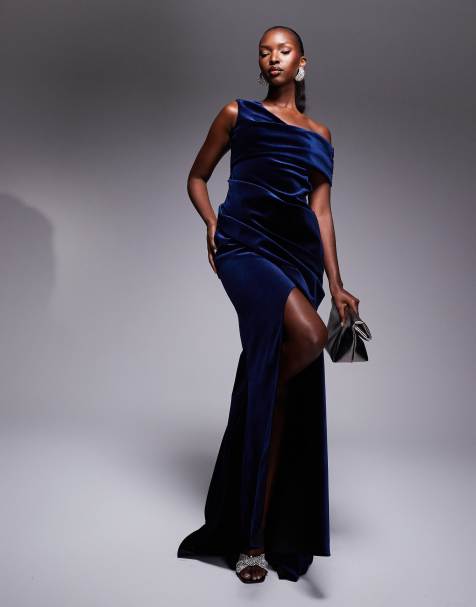 ASOS DESIGN - Premium fluwelen maxi jurk met afhangende schouder en drapering in marineblauw - view 1