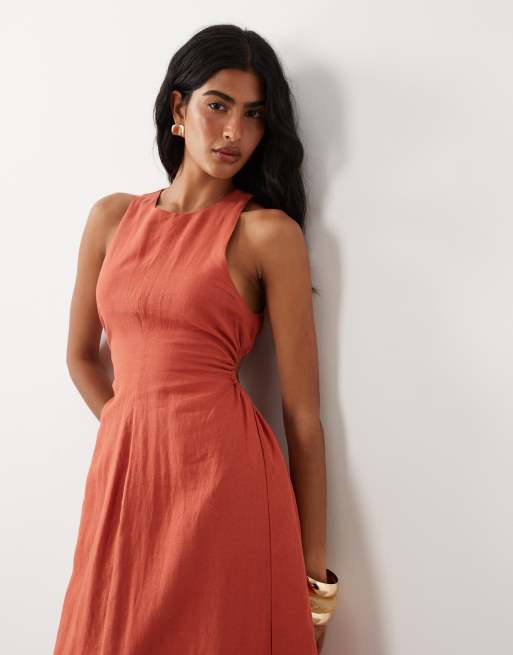 ASOS DESIGN - Premium getailleerde maxi jurk van 100% linnen met open achterkant in terracotta, 3 van 4