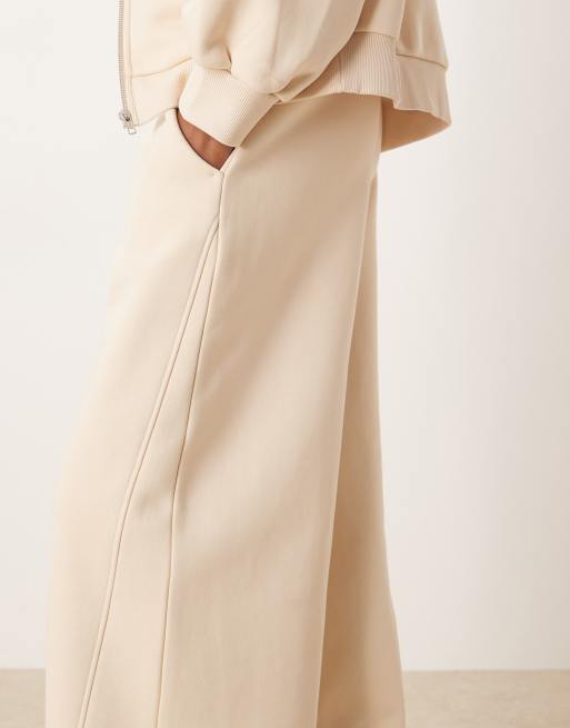 ASOS DESIGN – Premium – Gräddvita, kraftiga mjukisbyxor med vida ben och sömdetaljer, 500gsm, 3 av 5