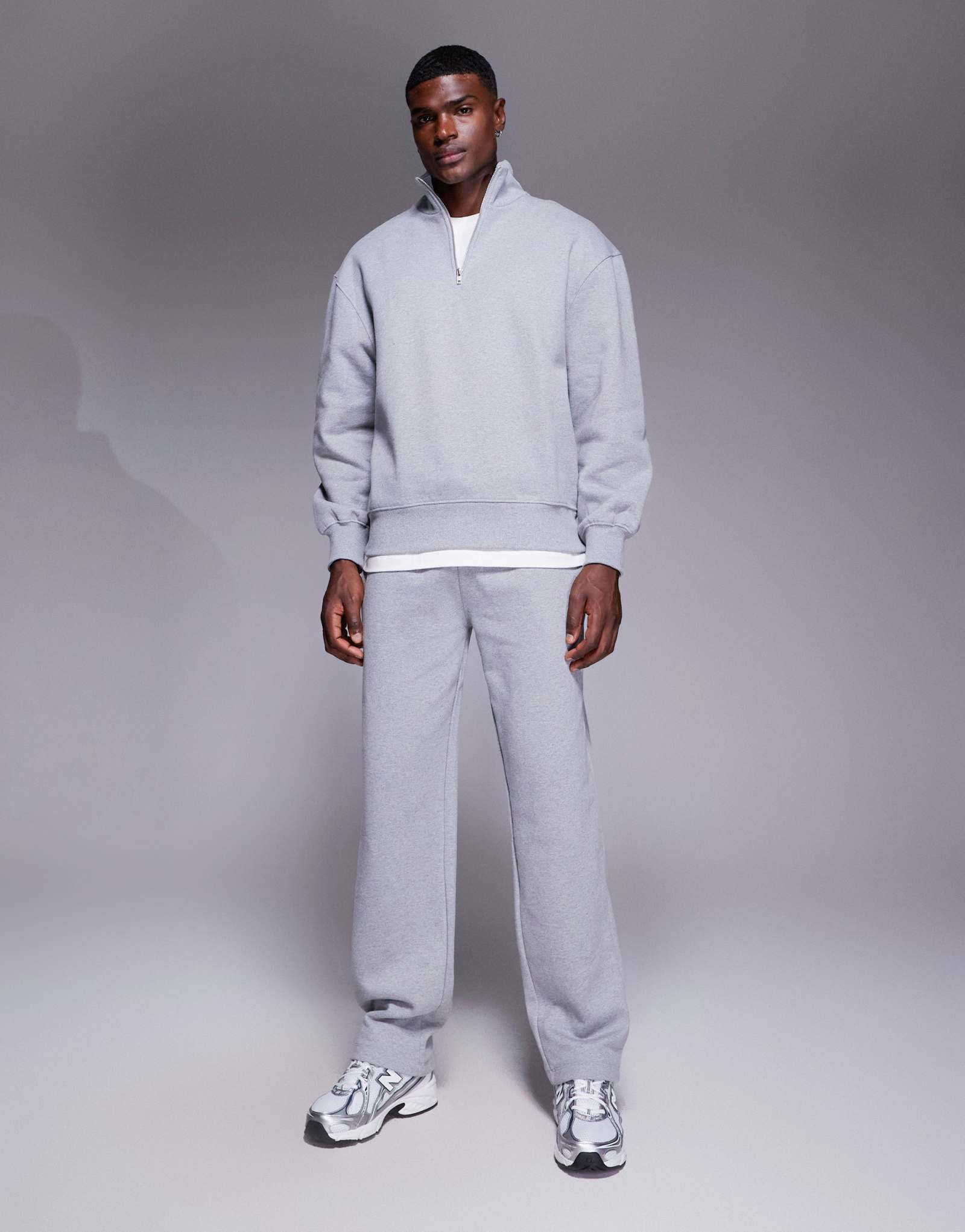 Спортивные брюки ASOS DESIGN premium с прямыми штанинами из плотного материала толщиной 400 г, цвет вересково-серый
