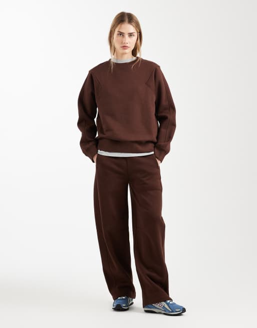 ASOS DESIGN premium heavyweight 500gsm seamed barrel leg sweatpants in chocolate