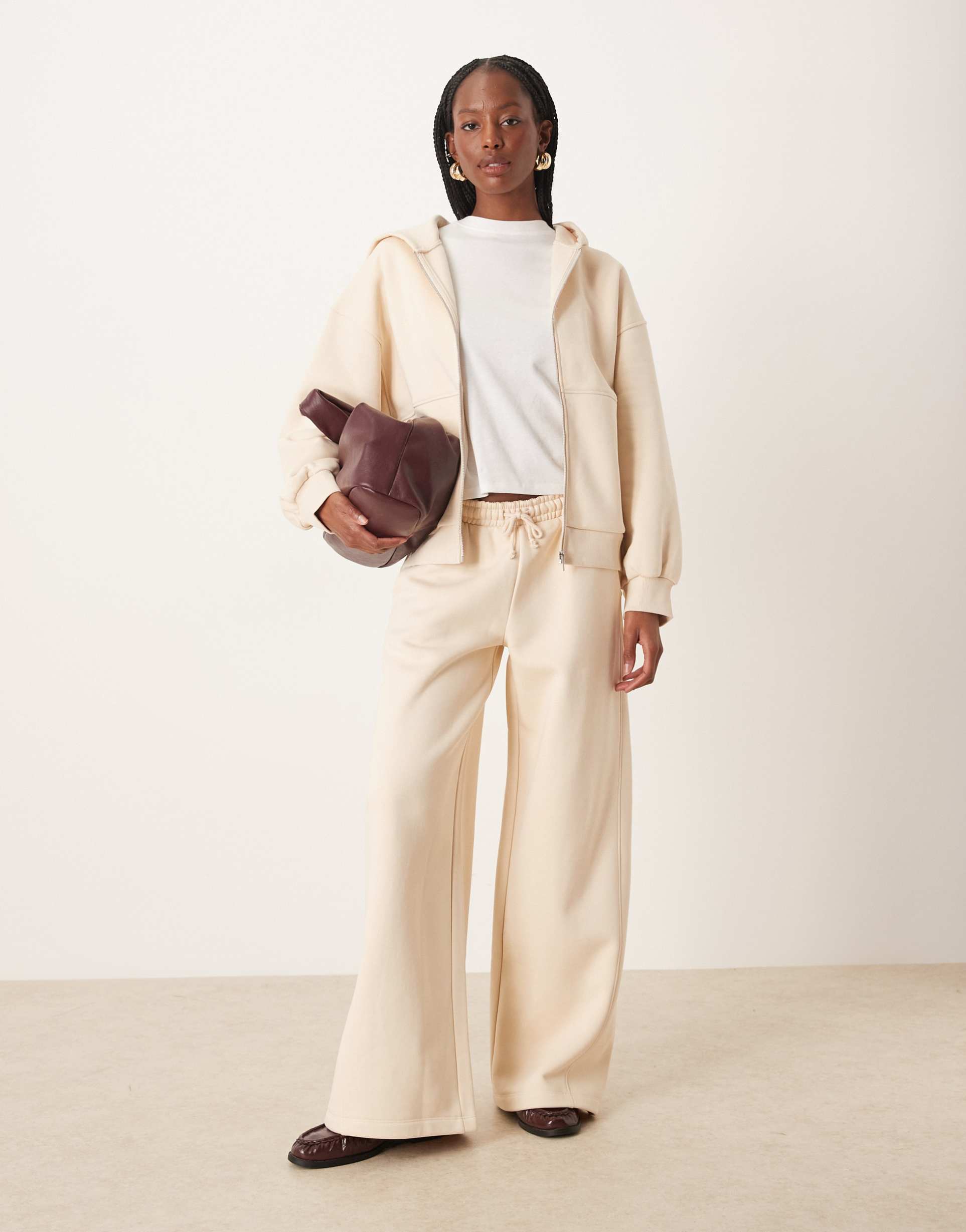 asos design premium heavyweight 500gsm seamed wide leg sweatpants in cream