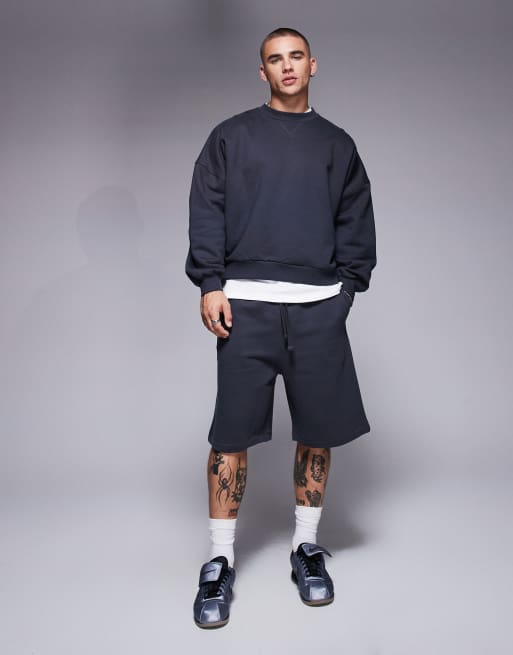 ASOS DESIGN premium heavyweight boxy oversized sweatshirt with dropped shoulder 400gsm in charcoal, 3 of 4
