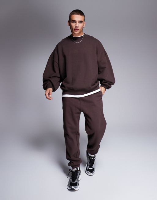 ASOS DESIGN premium heavyweight extreme oversized sweatshirt 400gsm in dark brown, 4 of 4
