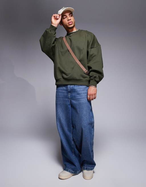 ASOS DESIGN premium heavyweight extreme oversized sweatshirt in 400gsm in dark green, 2 of 4