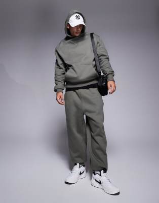 premium heavyweight oversized joggers in khaki-Green