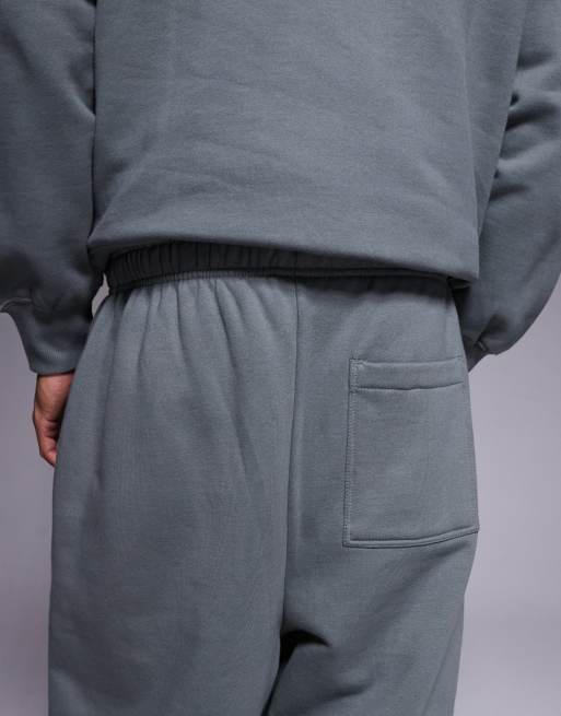 ASOS DESIGN premium heavyweight oversized sweatpants in 400gsm in gray -, 4 of 5