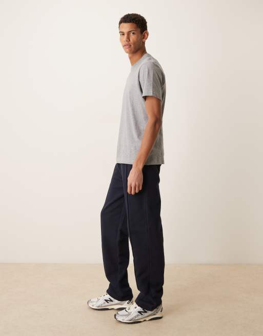 ASOS DESIGN premium   heavyweight straight leg trackies in 400gsms in navy, 3 of 5
