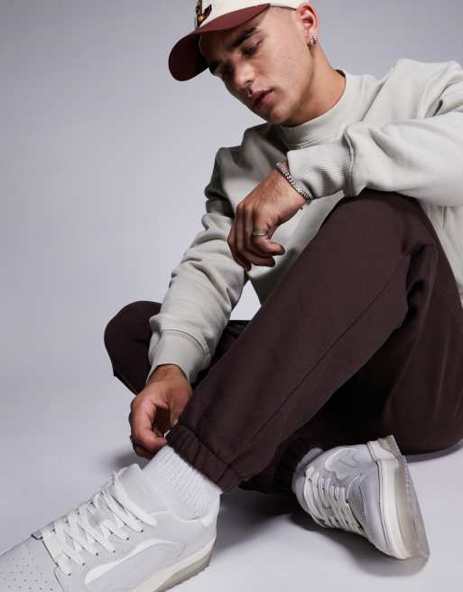 ASOS DESIGN premium heavyweight tapered joggers 400gsm in dark brown, 4 of 5