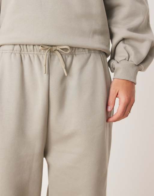 ASOS DESIGN premium heavyweight wide leg jogger with pinched hem and pleats in beige, 2 of 5