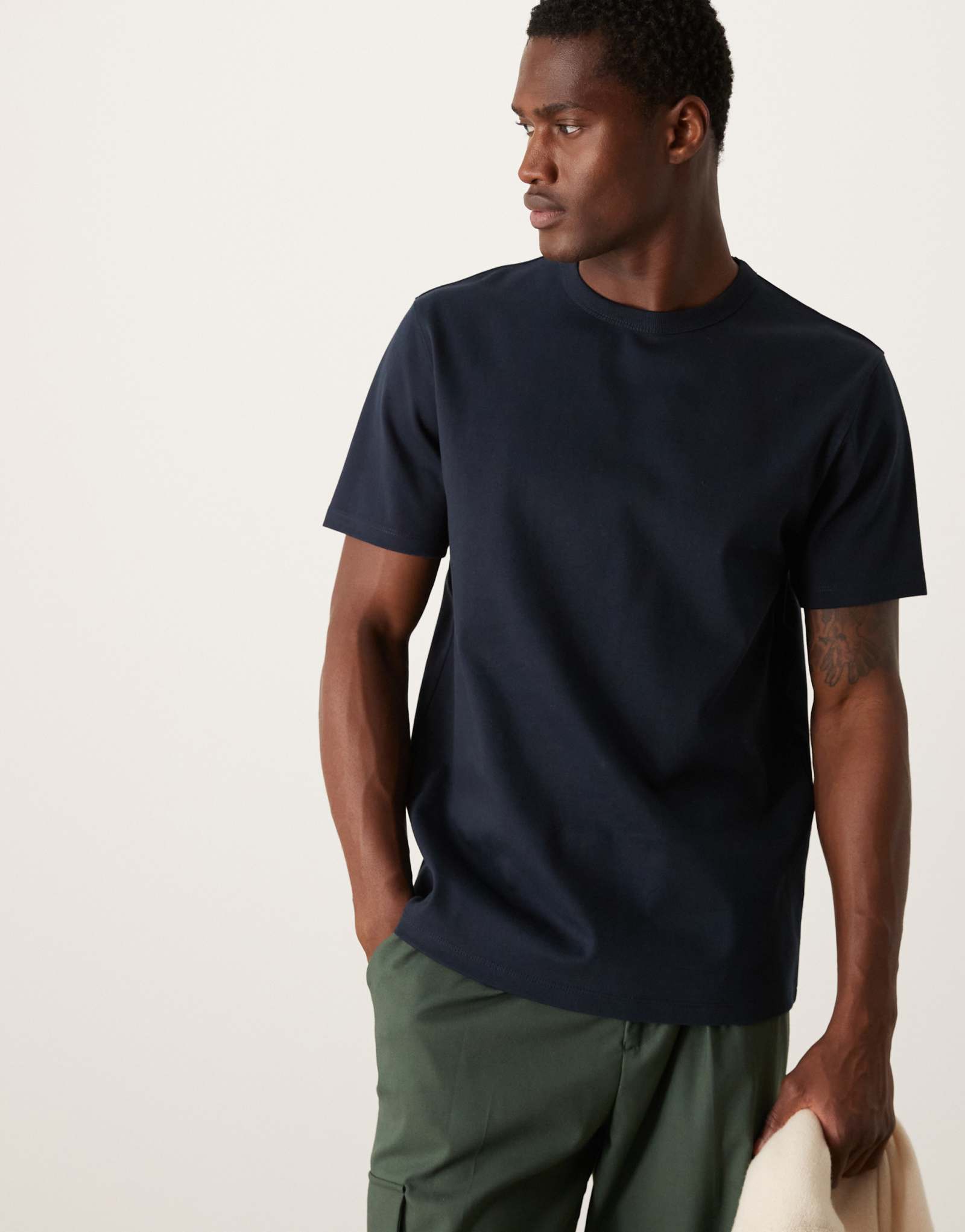 Футболка ASOS DESIGN Premium interlock с круглым вырезом горловины 300gsm темно-синего цвета
